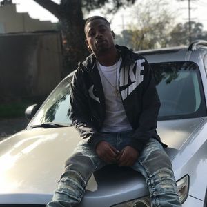 Meet your Posher, Gary